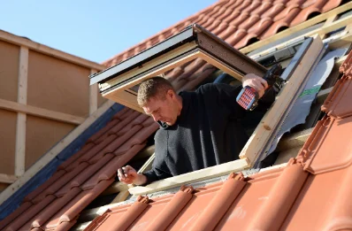 Pose de fenêtres de toit Velux à la Genevraye